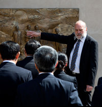 Presentation of the bronze relief by Dean, John Renner Hansen