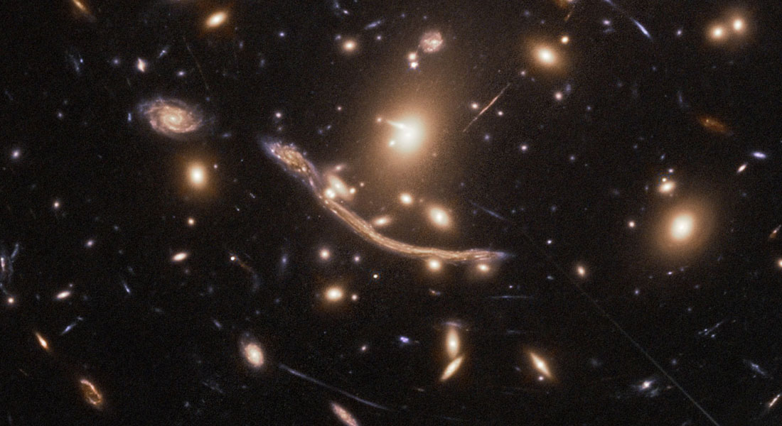 Abell 370 Cluster and surrounding galaxies (BUFFALO Collaboration). Abell 370 Cluster and surrounding galaxies (BUFFALO Collaboration).