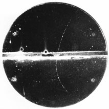 Positroner i tågekammer Positroner i tågekammer