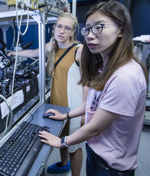 Phd. studerende i laboratoriet på Blegdamsvej