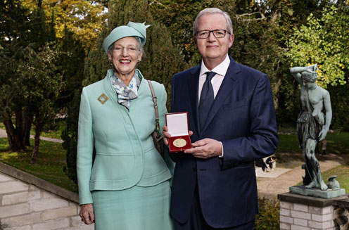 Prof. Jens Kehlet Nørskov and HM Queen Margrethe 